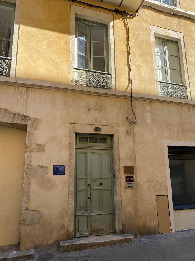 La Halte Des Arenes De Nimes Appartement De Charme Terracotta Nîmes Exterior foto